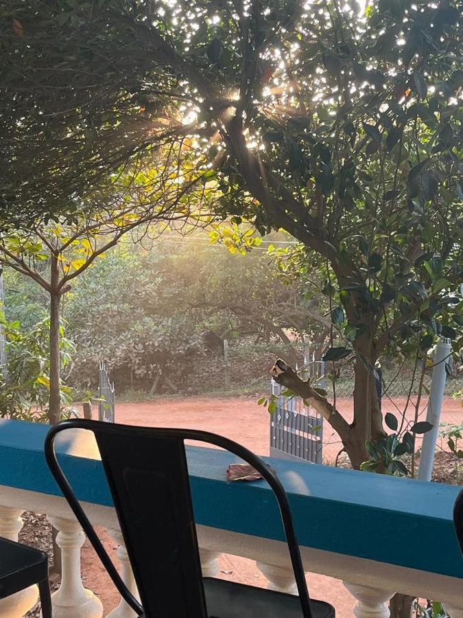 Unearth Hostel ออโรวิลล์ ภายนอก รูปภาพ
