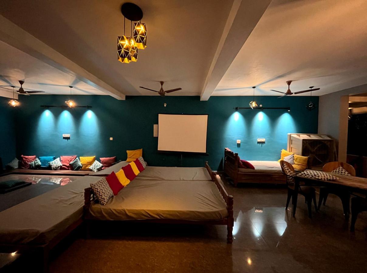 Unearth Hostel ออโรวิลล์ ภายนอก รูปภาพ