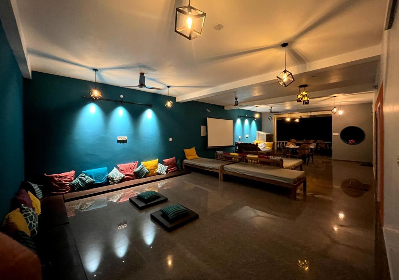Unearth Hostel ออโรวิลล์ ภายนอก รูปภาพ