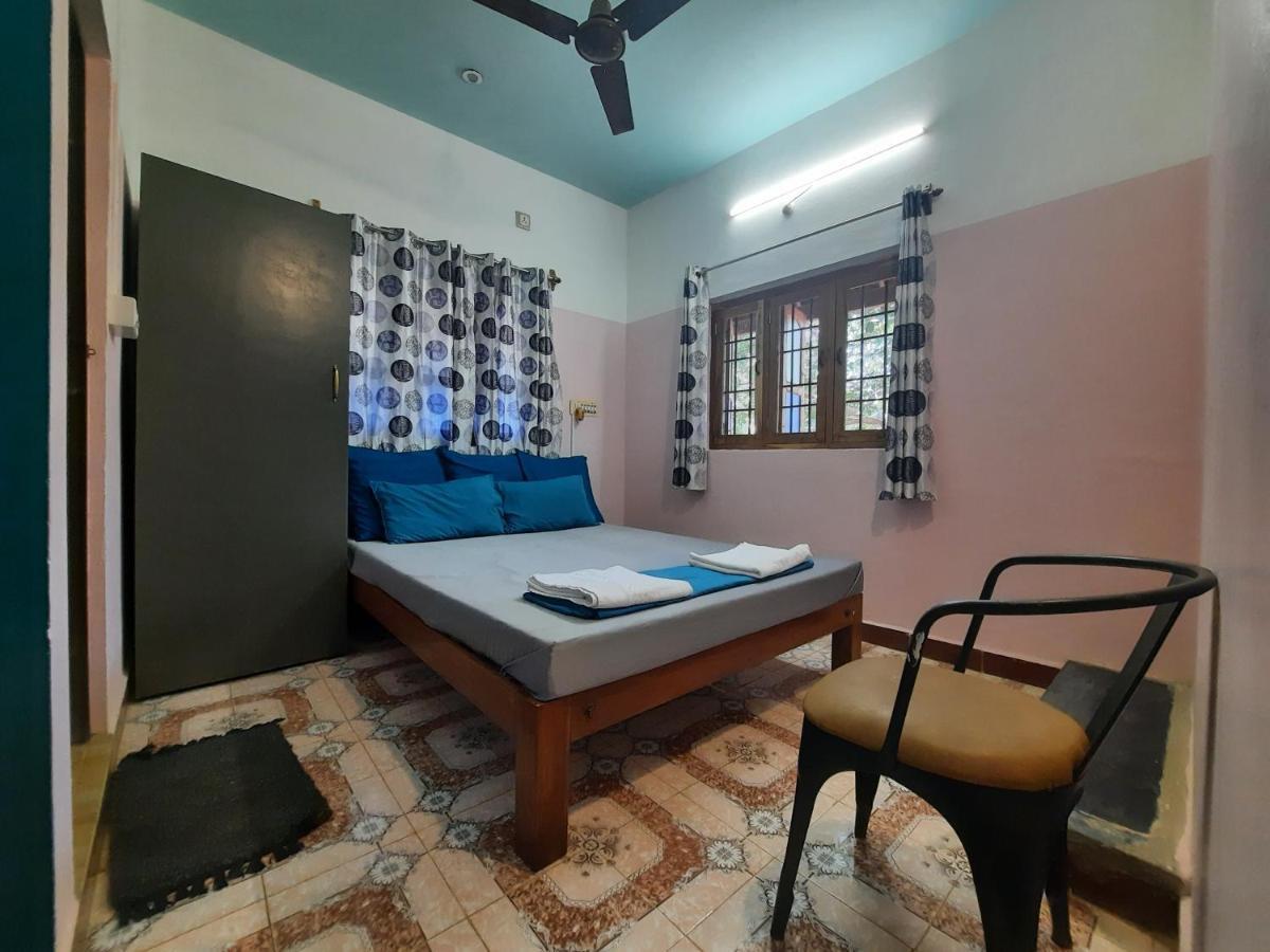 Unearth Hostel ออโรวิลล์ ภายนอก รูปภาพ
